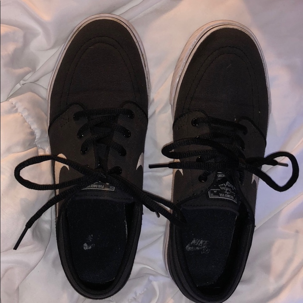 Black classic Janowskis